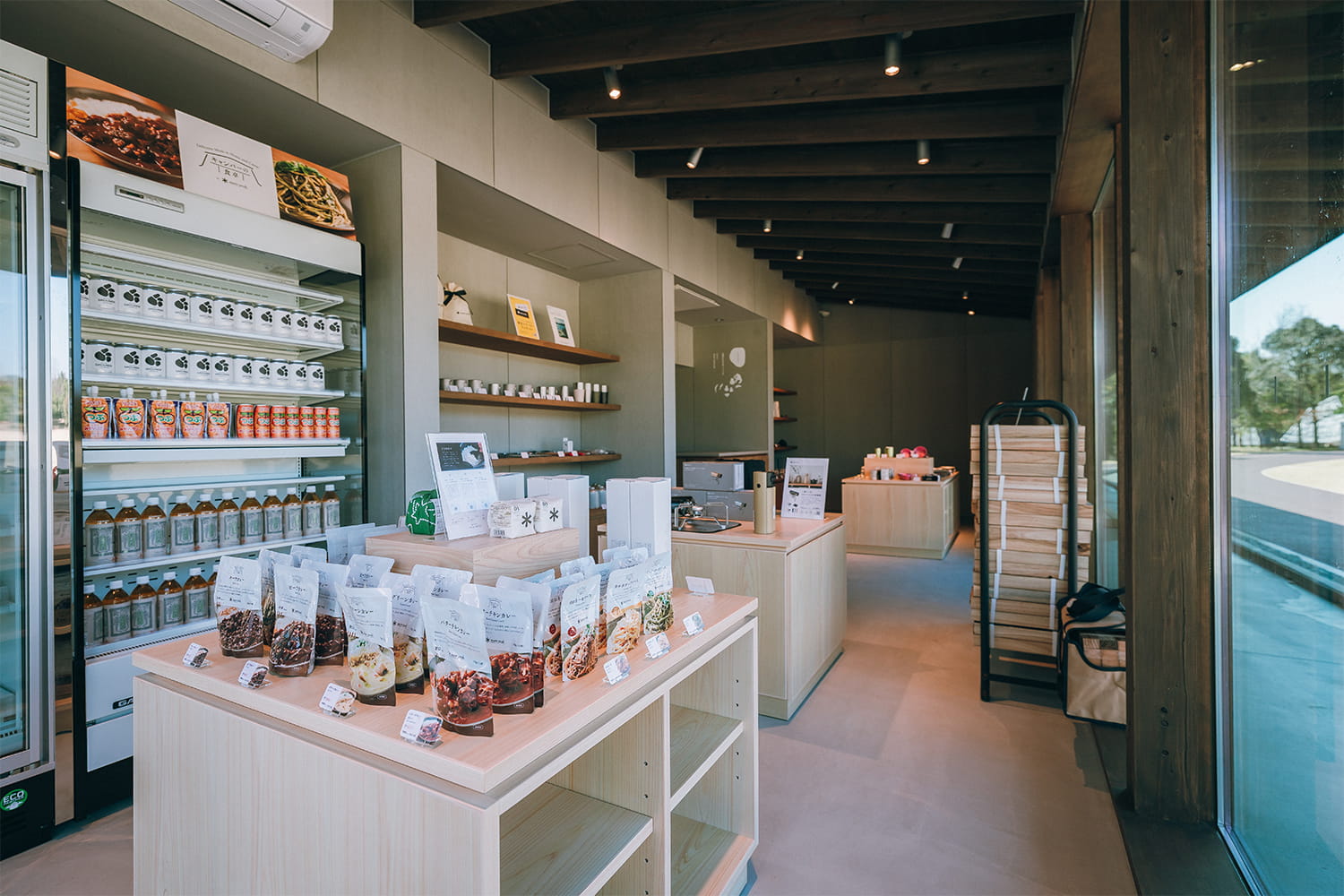 ショップ・管理棟（北口キャンプフィールド）